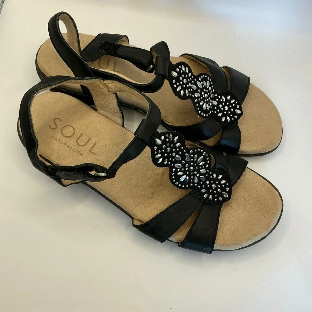 Soul Naturalizer Beauty Black Leather Rhinestone T-Strap Sandals Womens 8M - Picture 3 of 7